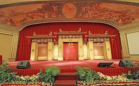 Harmoni One Convention Hotel And Service Apartments